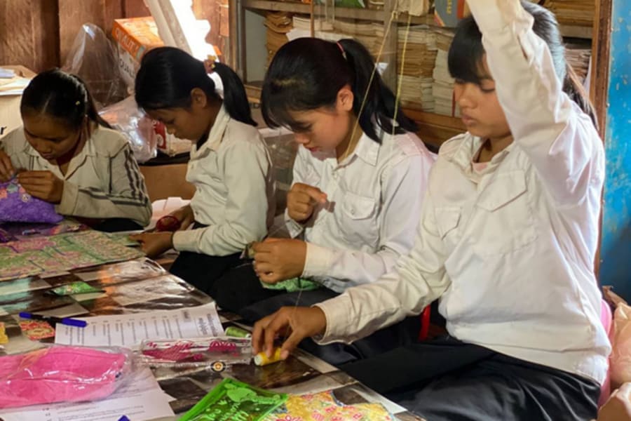 UWS students in Cambodia learning how to make their own reusable sanitary pads